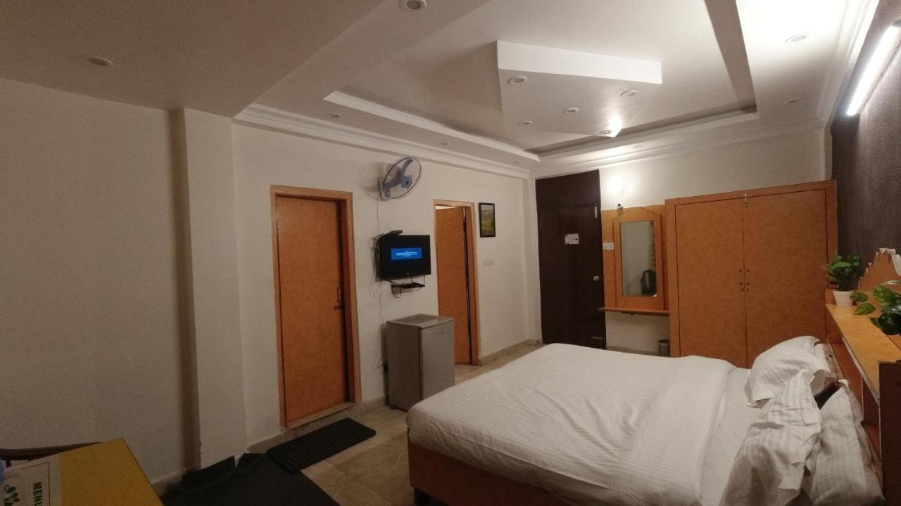 Shingar Hotel Mussoorie Mallroad Exterior photo