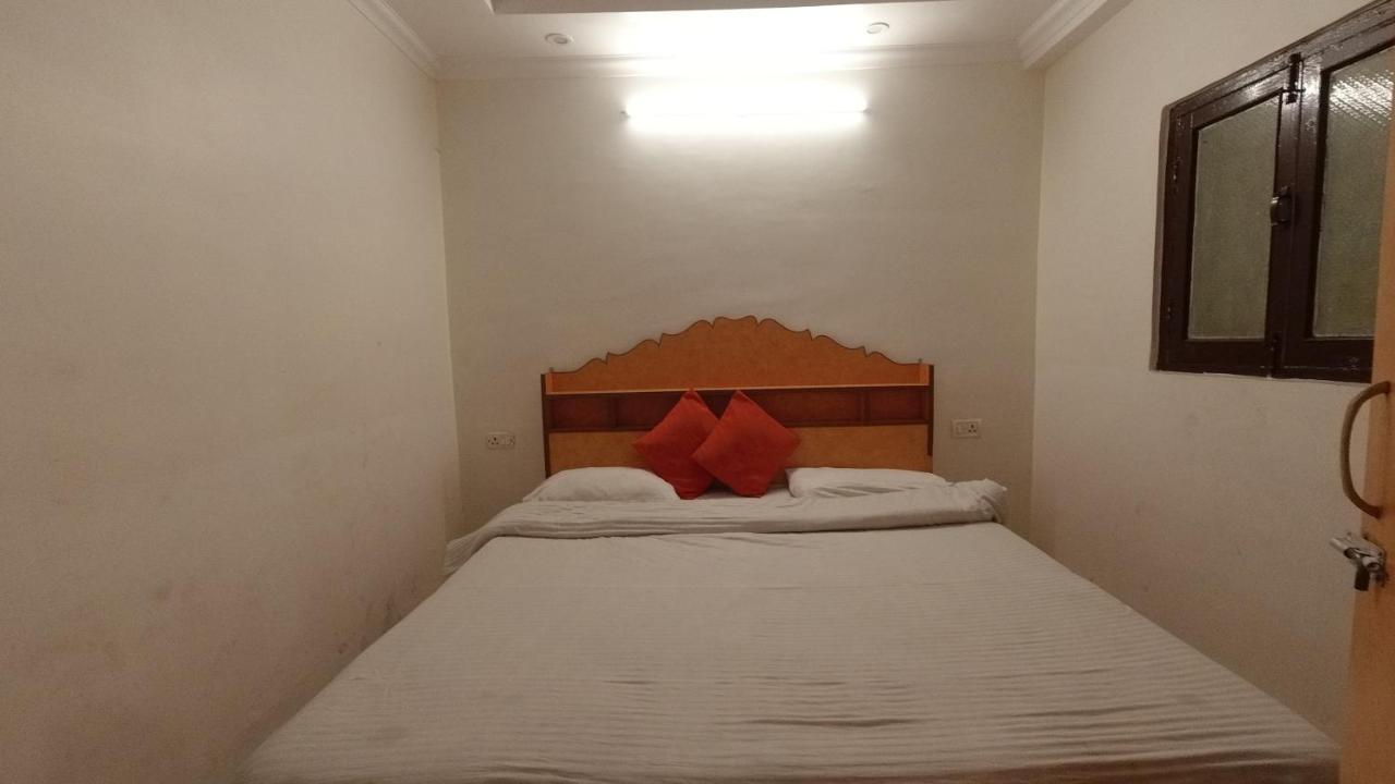 Shingar Hotel Mussoorie Mallroad Exterior photo